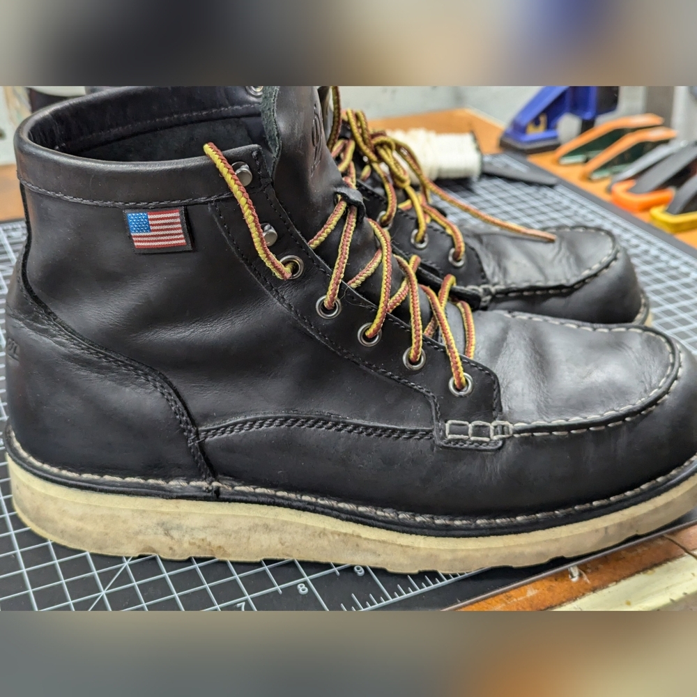 Danner mens bull run moc toe 6", size 10.5 EE black